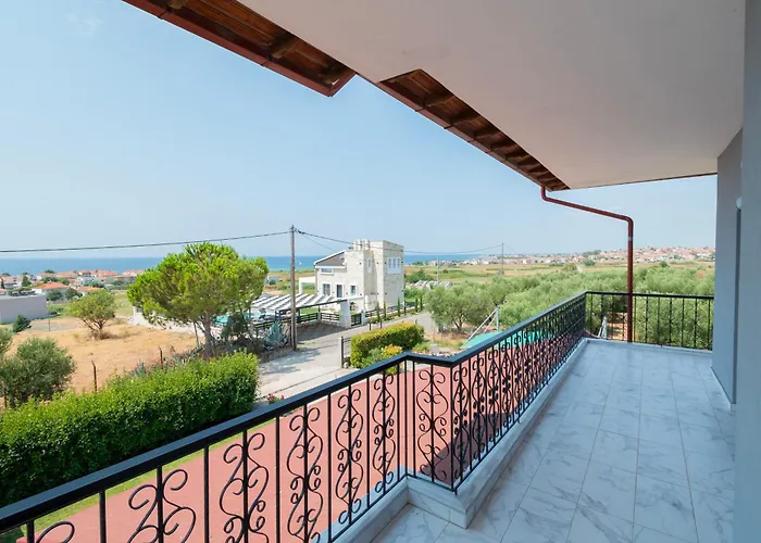 Nala - Mouries Halkidiki * Paralia Dionisiou